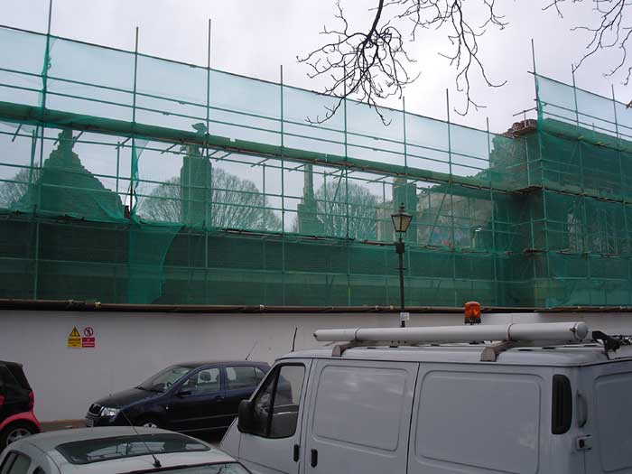 The front of the pool building, 17/11/04. Photo by Bill Double
