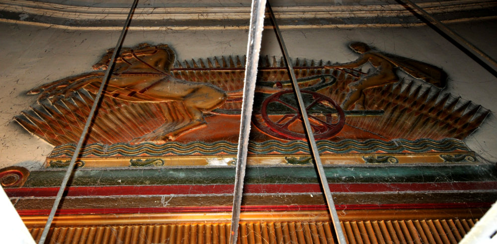Closeup of frieze. Photo © Memories of Twickenham