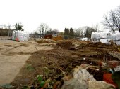 Materials onsite, 05/02/05. Photo by Yvonne Hewett. Click to enlarge.