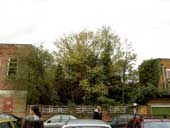 The gap at the downstream end of the building, 30/10/04