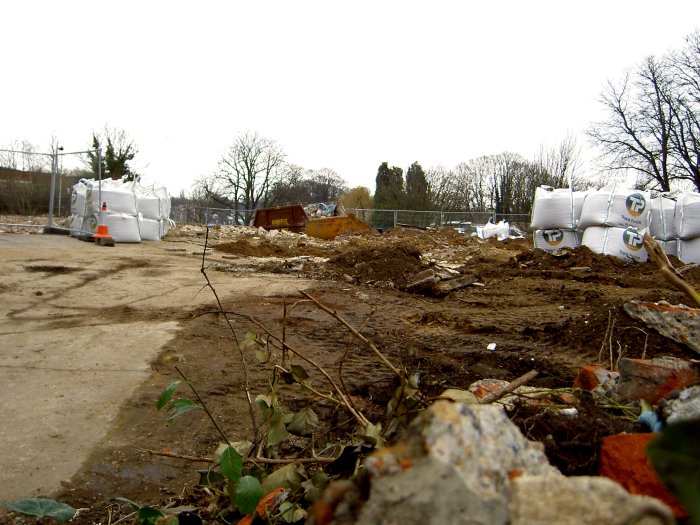 Work begins, 05/02/05. Photo by Yvonne Hewett.